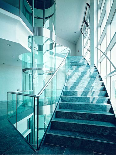 Ganzglasgeländer, Foto: Andrea Flak