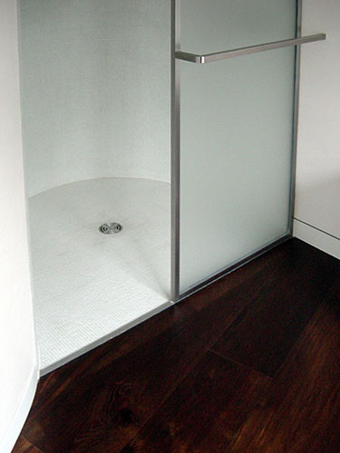 Duschabtrennung, Foto: Axel Knörck