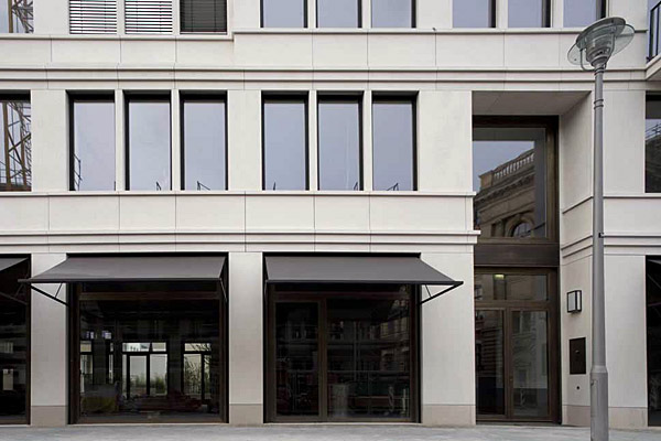 Eingang, Foto: Reihard Schwederski