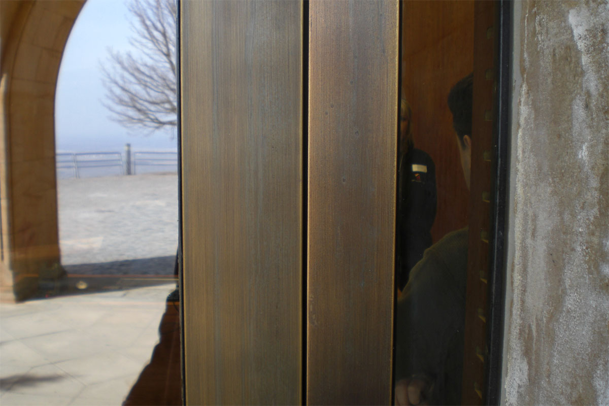 Hambacher Schloss - Detail Türprofil, Foto: Stefan Fittkau