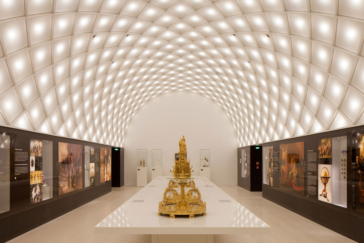 Hauptsaal Sonderleuchten, Foto: Marcus Ebener