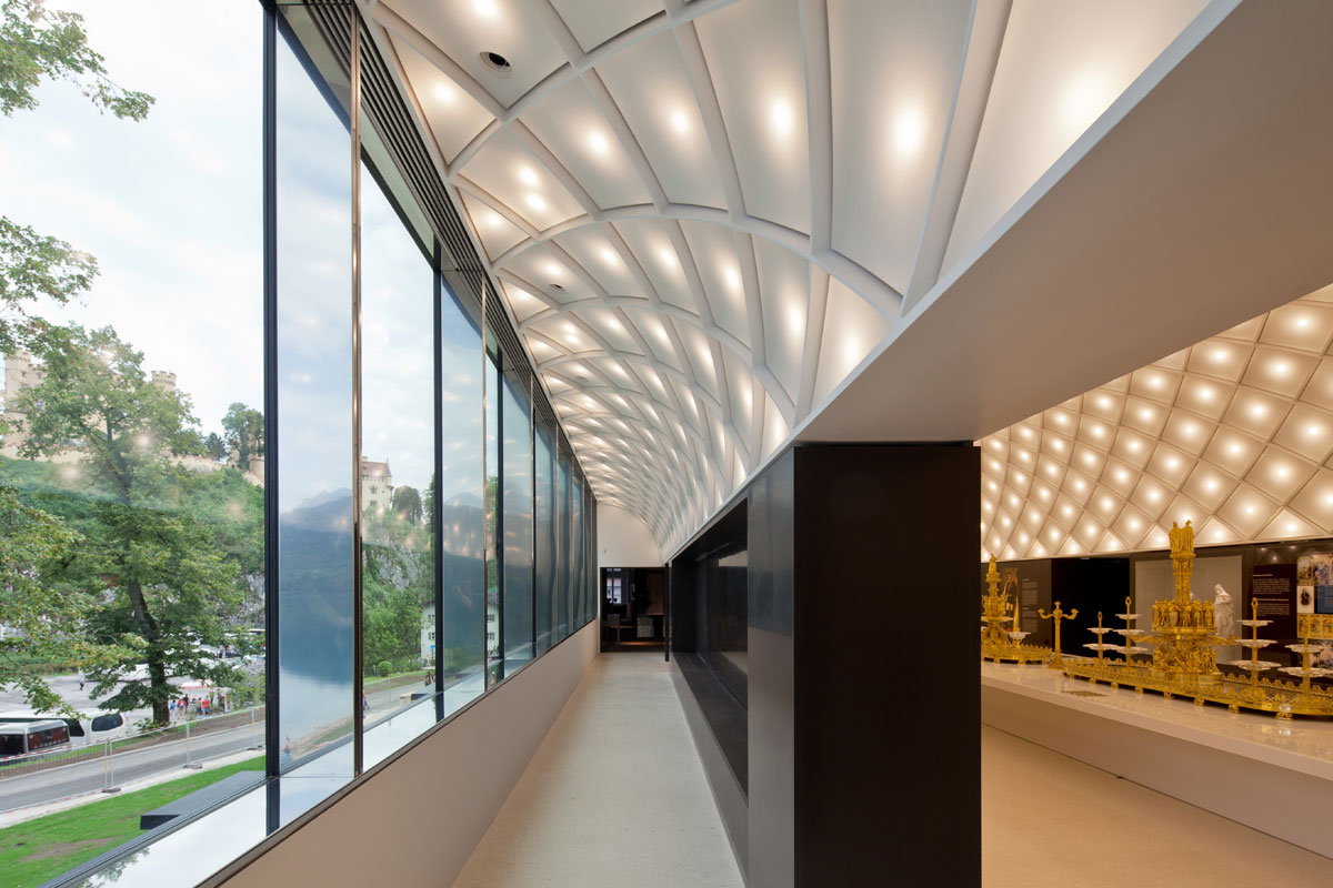 Straßenseite Hauptsaal, Foto: Marcus Ebener