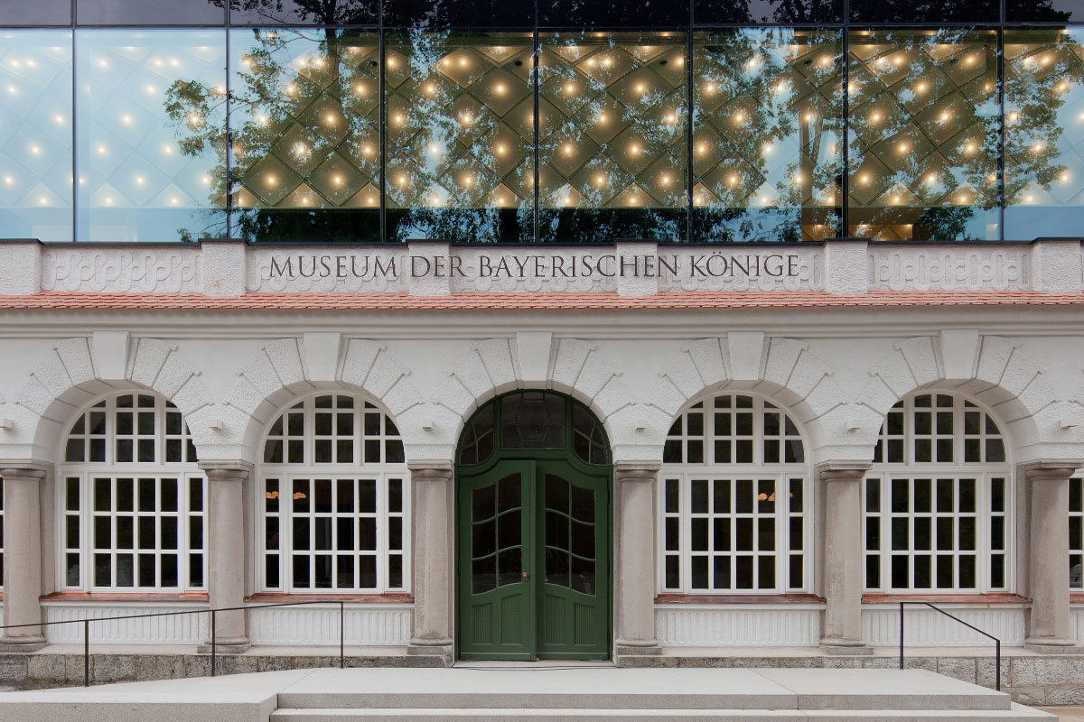 Gesamtansicht Schriften, Foto: Marcus Ebener